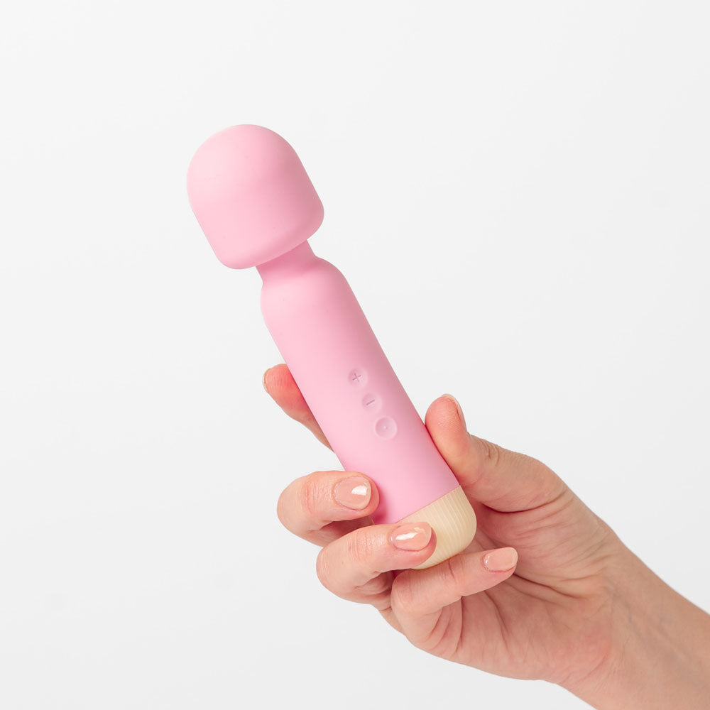 Girls Get Off Wanda Wand Vibrator